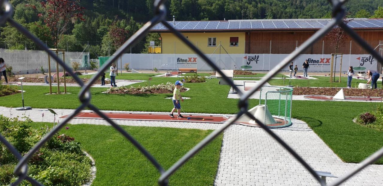 Fitnexx Zelt-Dorf Hotel Balsthal Luaran gambar